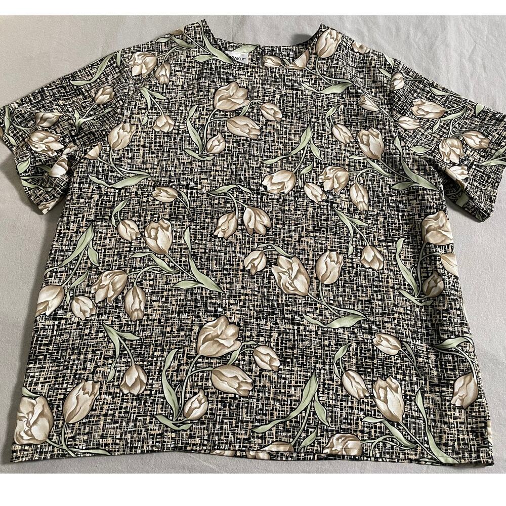 Liz Baker Tulip Pattern Blouse